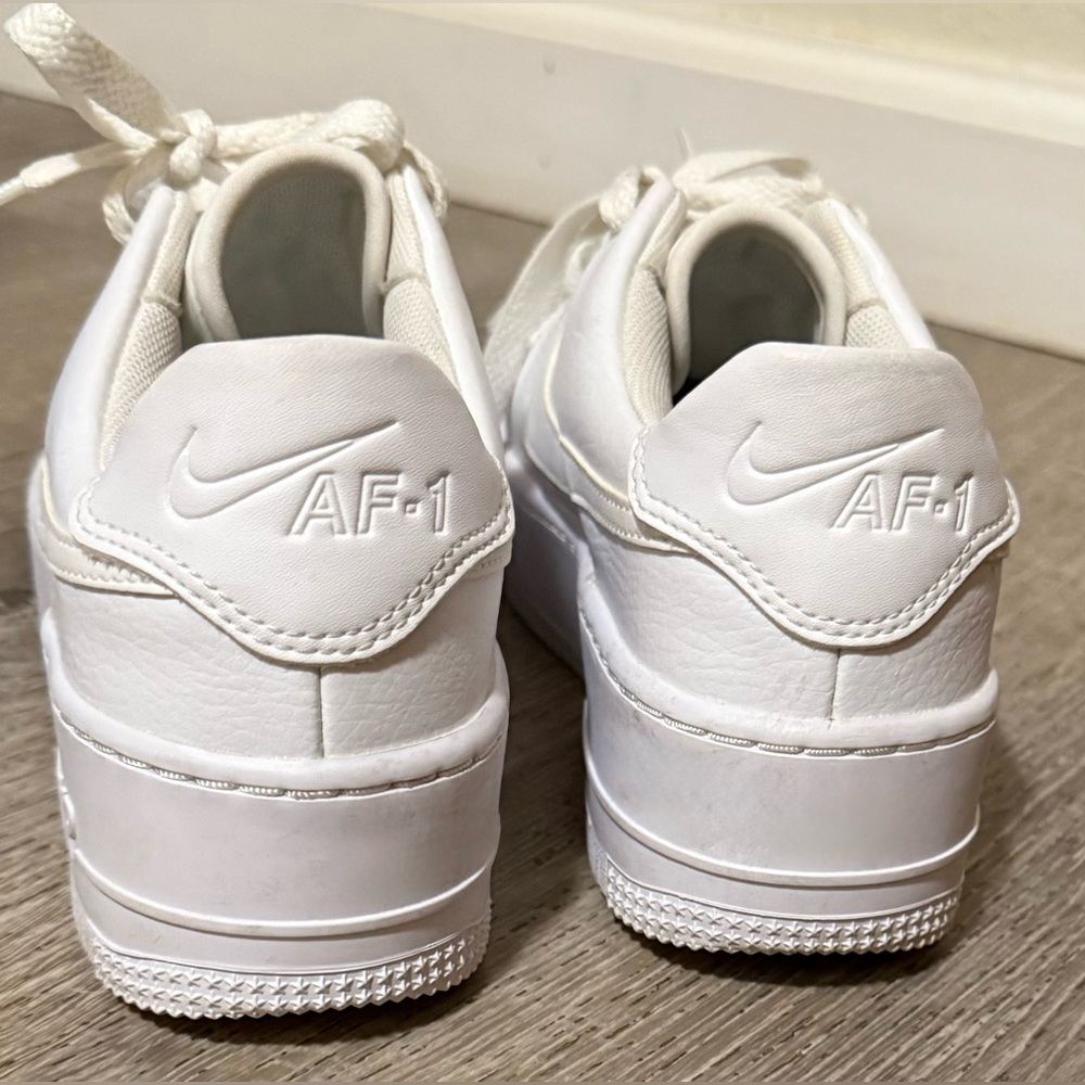 Nike Air Force 1 Sage Low White Platform Sneakers | Women’s Size 6  Street Style - Picture 5 of 8